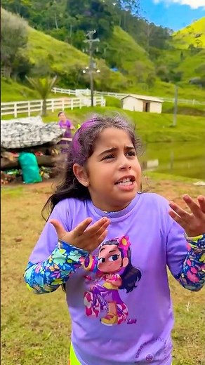 QUEM ESTÁ PEIDANDO ? *turma da SOPHIA