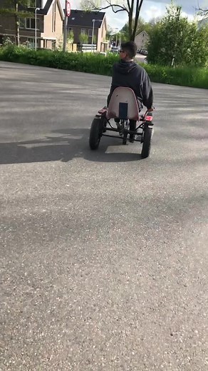 Mastering Wheelies on Skelters: Speed Duo Tips