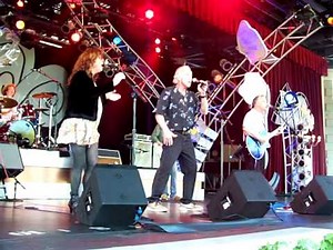 The Cowsills sing "LOVE AMERICAN STYLE" at Epcot 2008