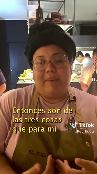 Have you tried this gourmet salvadoran restaurant in El Salvador?! 🤯 This fine dining establishment fuses asian flavors with traditional salvadoran flavors. Would you try this on your next visit to El Salvador? Follow @El Terriblé Eric @Hoozay @Raymundo Archila for more food adventures! #elsalvador #finedining #traditionalfood #crudo #asianfusion #traditionalsalvadoranfood #travel #foodie #tamales #seafood #salvadorantamales #salvadoranfood