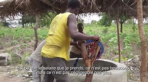 Alain Ayena, 38 ans, comptable depuis 2001 dans une grande société au Bénin, décide de tout quitter en 2014 pour se lancer dans l’agriculture et l’élevage ! #AgribusinessTV | CAF Commerce Africain