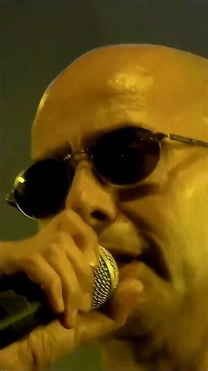 Indio Solari en Concierto - Ji Ji Ji (Subtitulado) - Estadio Único de La Plata 2008 - Renegado Radio