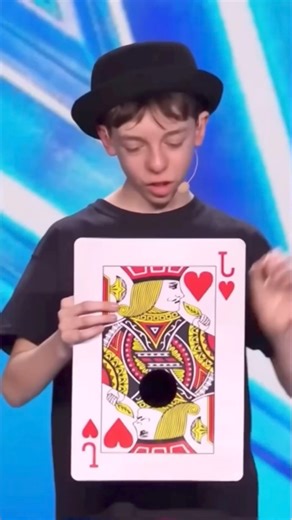 MAGIC CARD TRICK TUTORIAL 😱😳 #cardtrick #tutorial #cardmagic #playingcards | Cool Magic Tricks