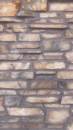 Can't choose a color? That's fine – get both!⁠ ⁠ Feeling this look? Head to https://jonrenau.com/store-locator/ to find a retailer near you! 🛍️ ⁠ Style shown: Drew in Venice Blonde | 22F16S8 and Mousse Cake | 8RH14⁠ ⁠ 📷️: IG @namebrandwigs | Jon Renau