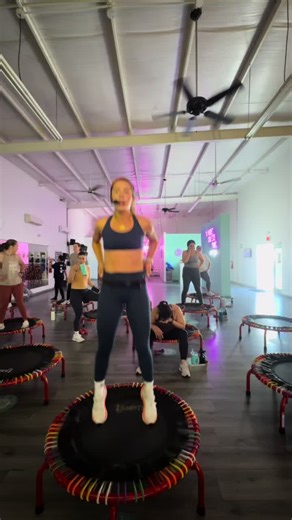 Jumping Fitness con Daddy Yankee: ¡A Entrenar Divirtiéndote!