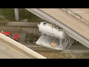 Big rig crashes into 290 overpass
