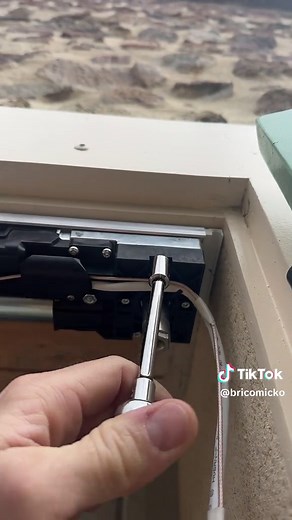 Les petits détails de l’installation YSLO FLEX IO SOMFY volet battant