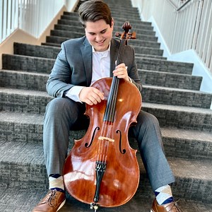 Solo Cellist Performer