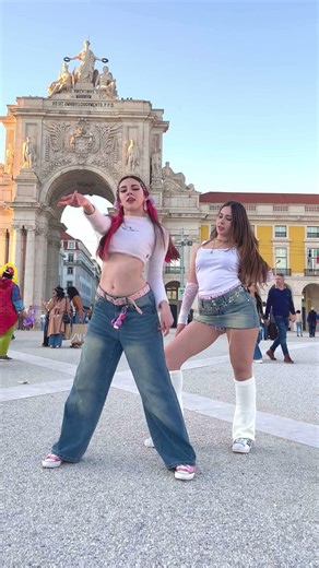 PSY - GENTLEMAN dance trend 😎 | Hisoo and Winnie #shorts