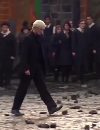 Draco Running to Harry in Deathly Hallows Pt2 Scene