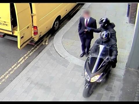 London’s brazen moped cellphone snatchers | England