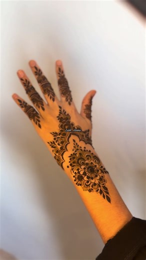 Zahh_Henna . BISMILLAH Henna simple | Henna casual | Henna design | Henna bridal non bridal | Henna morocan | Henna parties.. 📍TERRE ROUGE , PAILLES . CONE USE @Peeroo Mehendi Corne * PHONE NUMBER 📞 57291356 CONTACT ME FOR ANY OCCASION #Alhamdulillah #keepsupporting@nuzz_henna_artist🎀 @FALIHAH| Henna Artist 🇲🇺 @NB_Henna @Nyra_henna @. @Faar Hennaya @𝐒̴𝐣̴🦢❤️