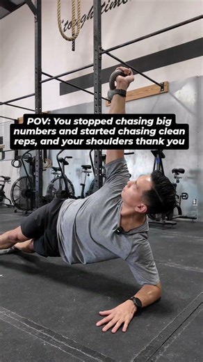 Shoulder pain ruining workouts? Heres the real fix... #SHOULDER #SHOULDERPAIN #shorts