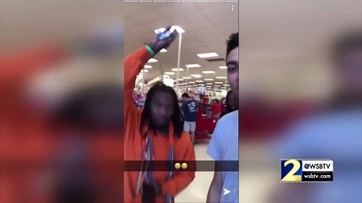 109K views · 734 reactions | NEW DETAILS: Migos rapper Offset is facing a felony charge after video appears to show him smack a cell phone from a teen's hand in Target. https://2wsb.tv/2LrZFXI | WSB-TV | Facebook