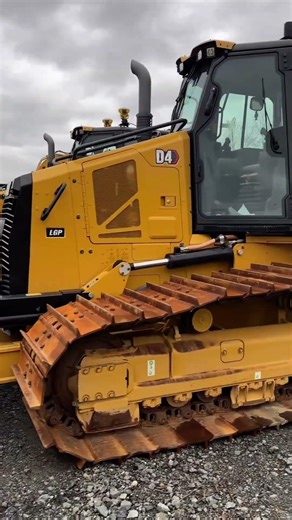 Limited Time: BOGO 30% Off Cat® Dozer Track Assemblies, Groups, and Shoes