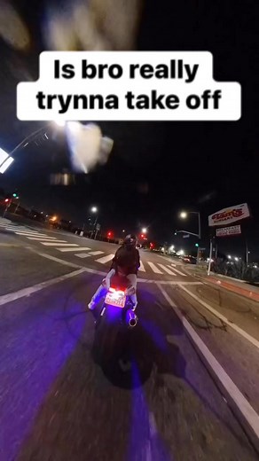 2.2M views · 41K reactions | Splitting the lane at a stoplight will always be my “go to” for this exact reason #reels #bikers #Viral #trending #sportbike | Isaiah Espinoza | Facebook