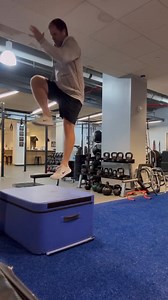 Dynamax Medicine Balls are essential to any #PowerTraining program! @coachkevdineen demoing Lateral Med Ball Throws with intensity! 👏 Make sure your load is under 10lb to move as fast as possible. We agree Coach! ""Speed needs to be present, if not, then you’re not getting the most out of it."" #SpeedTraining #StrengthAndConditioning | Dynamax - The World's #1 Medicine Ball