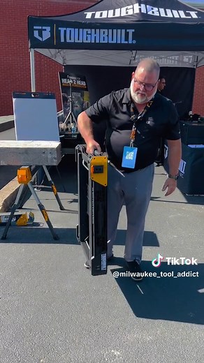 The @TOUGHBUILT® INDUSTRIES INC. TB-WB700 Quickset Work Bench is really cool. Got a chance to check it out yesterday @Hardware Huddle -Sets up in seconds. -Compact storage. -Cliptech pouches can be used on any corner. -Multiple clamping points. -Quick reference measurement markings. -Heavy duty legs and feet. It’s packed with all sort of awesome features. #toughbuilt #toughbuilttools #hardwarehuddle #hardwarehuddle23 #hardwarehuddle2023 #tools #powertools #handtools #shoptools #construction #job