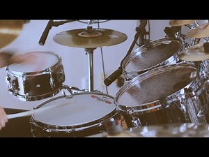 Patrik Sas performs Luminol by Steven Wilson