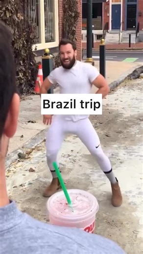 Sam Kaufman | Brazilian Gringo Comedy on Instagram: "🇧🇷Follow for more Brazilian comedy from a gringo perspective! ———— 🇧🇷Siga para mais comedia brasileira de uma perspectiva gringa! #brasil #brazil #traveltobrazil #cometobrazil #ilovebrazil #visitbrazil #visitbrasil"