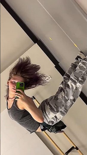 Emilie Burns #contortion #contortionist #contortiongirl