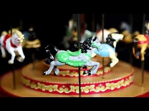 27621 / 27623 - Mr. Christmas Golden Era Carousel