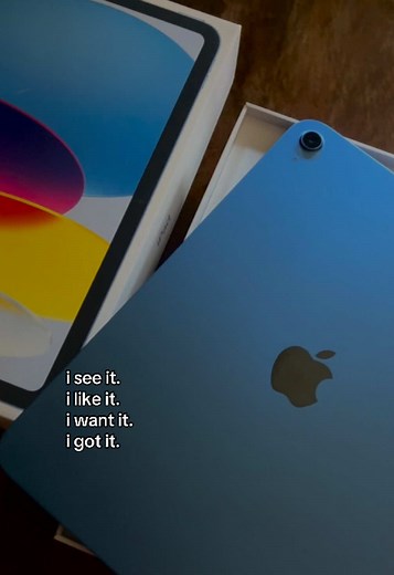 iPad Air 11th Gen 2025 Unboxing Excitement