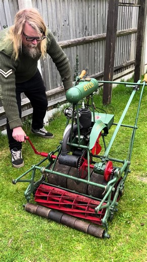 #startup of an atco standard from 1921. #lawnmower #vintage #british #2stroke