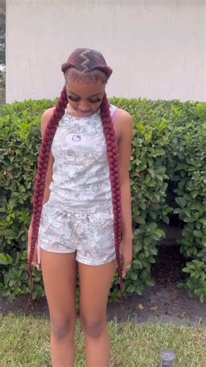 𝓨𝓞𝓤𝓡 𝓓𝓡𝓔𝓐𝓜 𝓑𝓡𝓐𝓘𝓓𝓔𝓡♡ on Instagram: "2 braids💖 #jaxbraider #2braids"