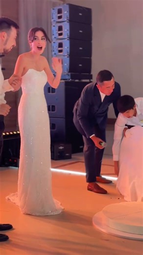 Unbelievable Wedding expensive cake drop🤯❤️