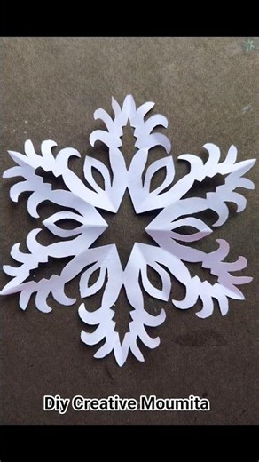 3D paper snowflake / how to make paper snowflakes #christmas #papercrafts #diy