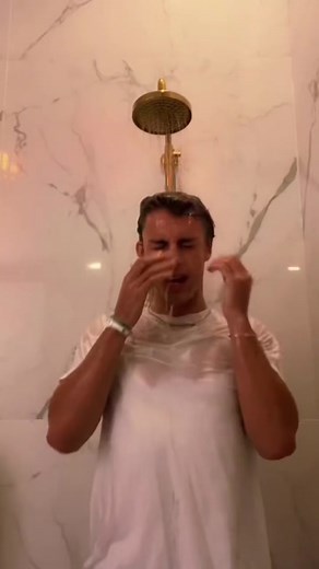 #stitch with @brycebuse3 what is happening