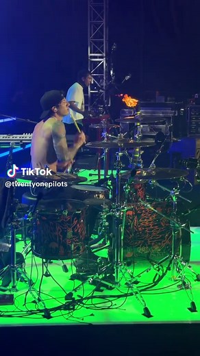 from the front all the way to the back | ride twenty one pilots