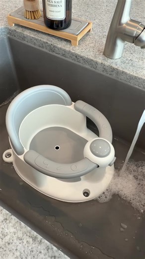 You even get two free bath toys with purchase! #babygadgets #babygadget #babytok #babyregistry #musthavebabyitems