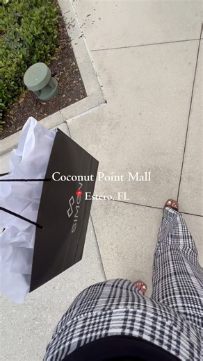 Visit Coconut Point Mall in Southwest Florida for a fun day of shopping and dining! Open until 8pm today 🥥 #FamilyFun #ShopTillYouDrop #Estero #ShopSimon #SWFL #CoconutPointMall #CoconutPointMall #FortMyers #Simon | Coconut Point