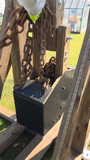 Charging the Trebuchet and dropping the ball 26 meters.#engineering #catapult #diy #history #ball