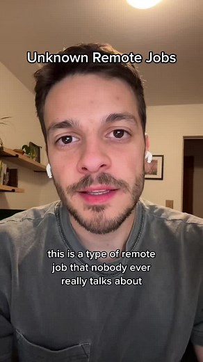 Some examples of softwares: Zendesk, Workday, ServiceNow, Jira, Office 365. Go to Linkedin and search for “administrator” jobs and start browsing #careeradvice #careertiktok