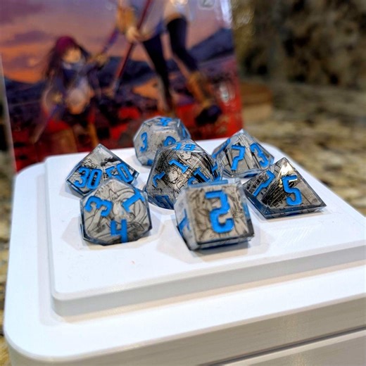 Recycled Manga Dice Set 7 Piece | Frieren: Beyond Journey's End Volume 2 | Isekai Wa Die | Reincarnated as a Die | Sharp Edge |artisan|resin - Etsy