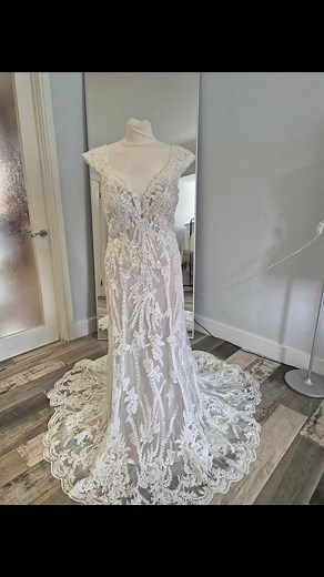 ✨️✨️Every gown £999 or less!!✨️✨️ Here at A Wise Bride we believe every bride deserves to have the best experience while shopping for their dream gown ♥️ 💓 All appointments are completed private and tailored to you. 💓 All gowns ready to take away the same day and all £999 or less with many under £700 💓 Stocking a wide variety of styles in sizes 6-26 💓 Payment plans available Open 7 days a week with appointments available daytime and evenings! PM the page to get your appointment in the diary 