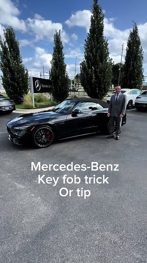 How to Use Mercedes-Benz Key Fob for Windows and Sunroof