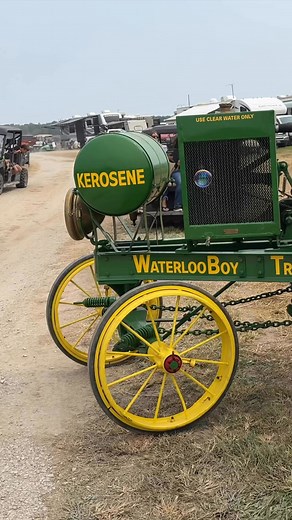 Waterloo Boy Tractor Drives By in Elnora Indiana 👍 #tractorshow #farmequipment #farmer #farming #farmmachinery #johndeere #johndeertractor #tractor #tractorvideo #tractors #farmlife | Someplace or Another