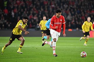 Eindhoven - BVB: Was ist denn da los? Selbst die Fans sind fassungslos