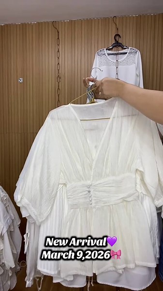 Stylish New Arrival: Long Sleeve White Polo Blouse