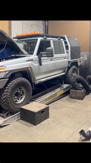 2.3K views · 64 reactions | Another G333 installed 900nm and 211 kw at the wheels on 35’s also added a hard hit limiter.. 襤奈 | Power Torque vic | Facebook