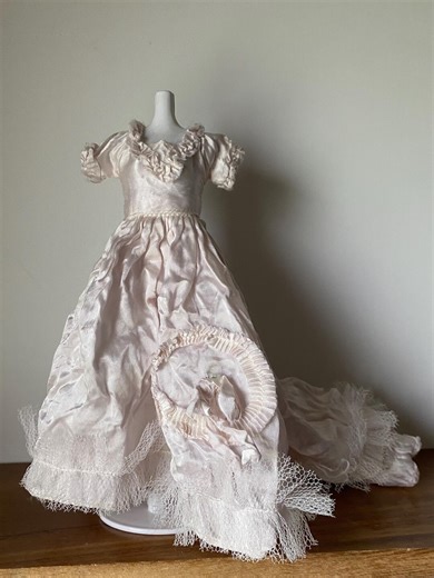 Bridal Art Doll Dress Form Figurine, Miniature Wedding Mannequin Shelf Decor - Etsy