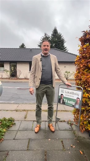 20 shares · 11 comments | ✨ TEASER ✨ En moderne Lind & Risør-villa fra 2015 i Herlev – et hjem med gennemført design, kvalitet i hver detalje og en stemning, der straks føles rigtig.  Vil du være blandt de første til at se den? Send os en DM eller ring på 44 88 03 03 | LokalBolig Herlev, Skovlunde, Ballerup & Måløv | Facebook