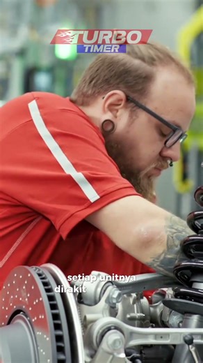 the most unique crisis in the automotive world.