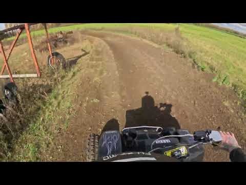 YAMAHA BANSHEE - Testing out some carb and shock adjustments.