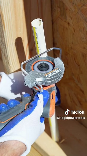 RIDGID 18V SubCompact Brushless Multi Material Saw