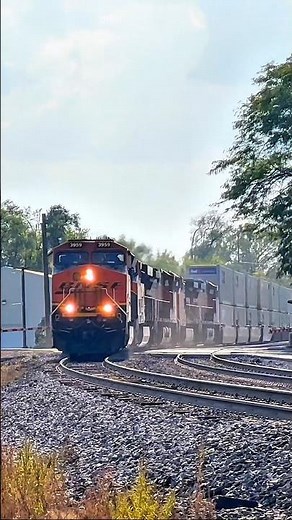 Epic BNSF Horn in Coal City